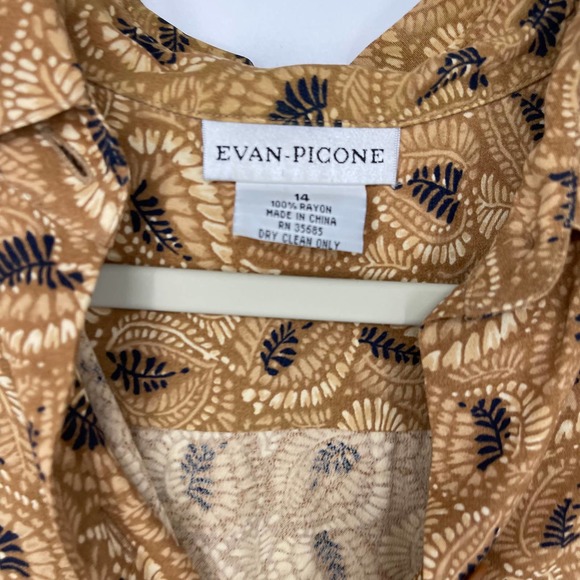 EVAN PICONE GOLDEN BROWN WITH WHITE & BLACK PINNATE LEAF DESIGN TOP SIZE 14 - Picture 3 of 3